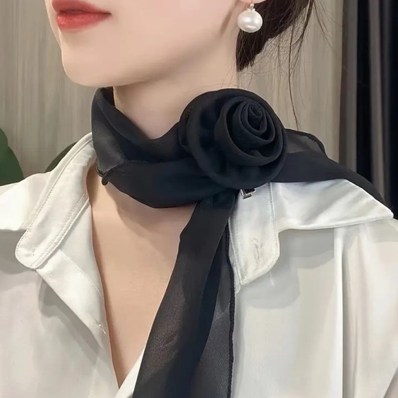 Accessories - Elegant Black Floral Scarf